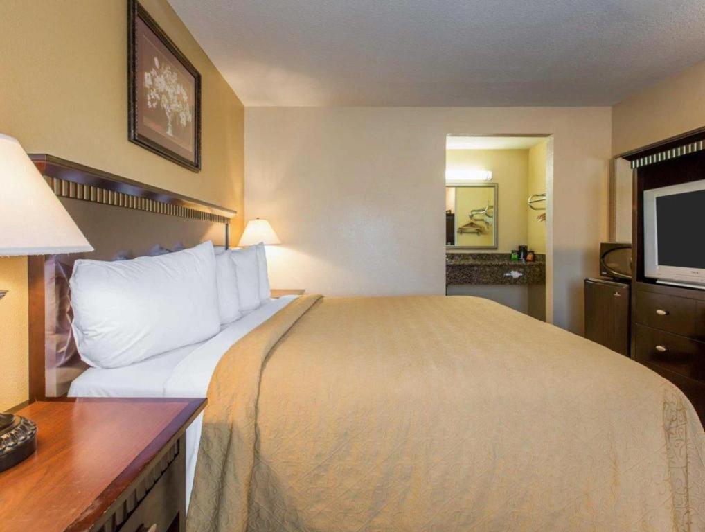 Quality Inn San Bernardino Extérieur photo