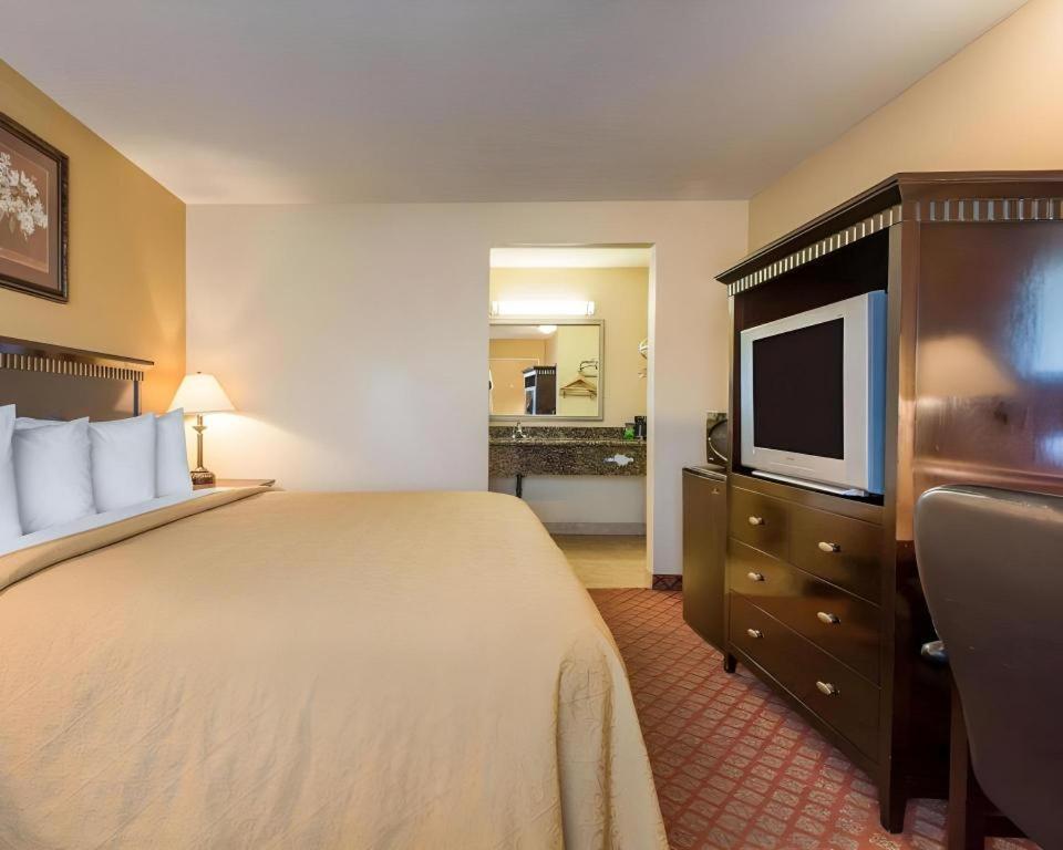 Quality Inn San Bernardino Extérieur photo
