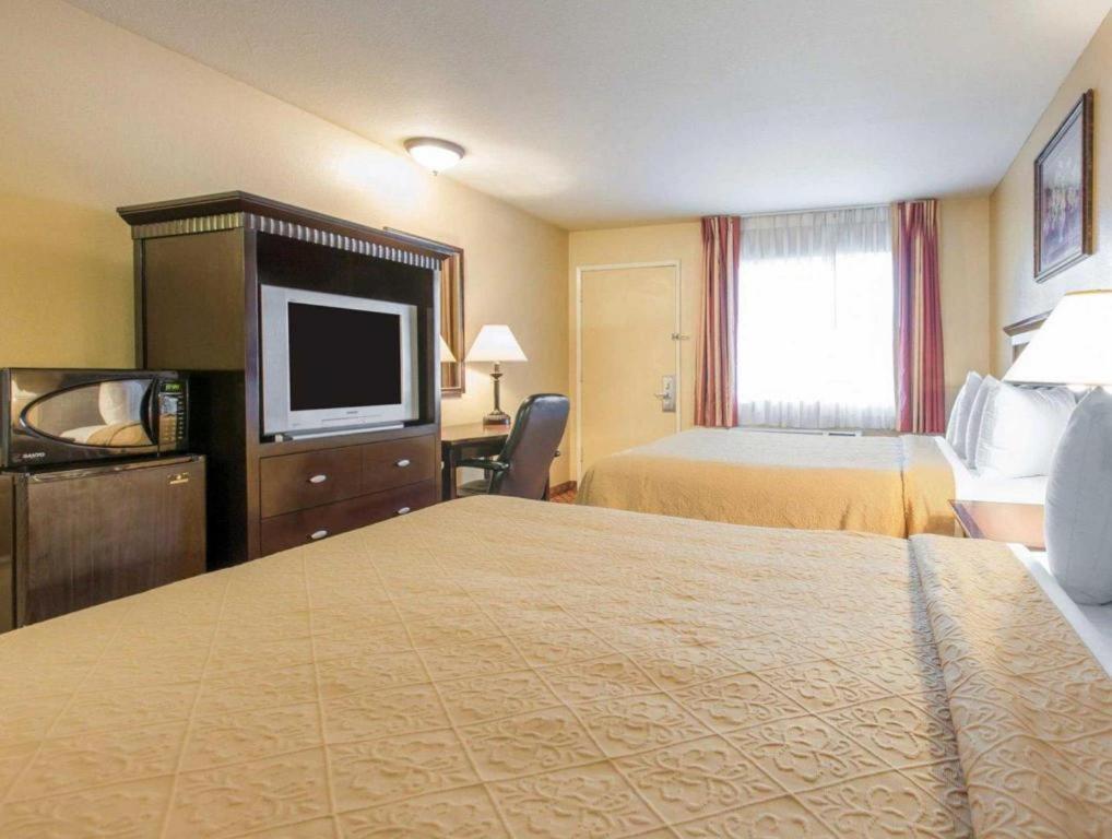 Quality Inn San Bernardino Extérieur photo