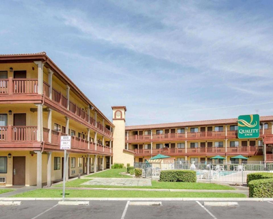 Quality Inn San Bernardino Extérieur photo